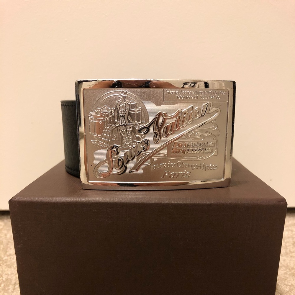 Louis Vuitton belt